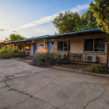 Cozy Adventure Pad Near Downtown - Rose Tree 2 Villa Moab Buitenkant foto